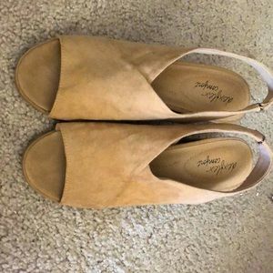 tan chunky high heels